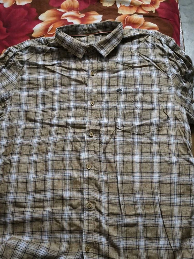 Classic Plaid Button-Down Beige Shirt