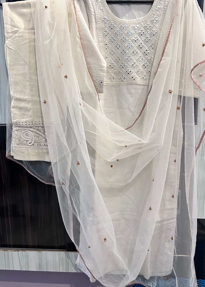 Elegant White Embroidered Salwar Kameez