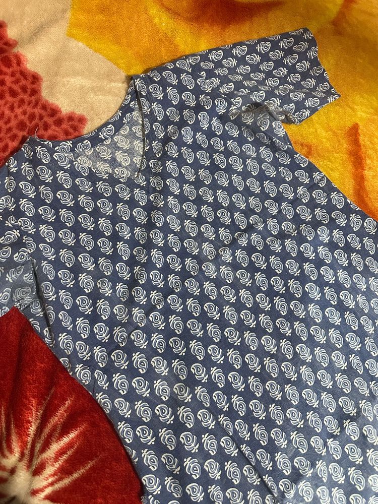 Blue Floral Print Top / short kurti