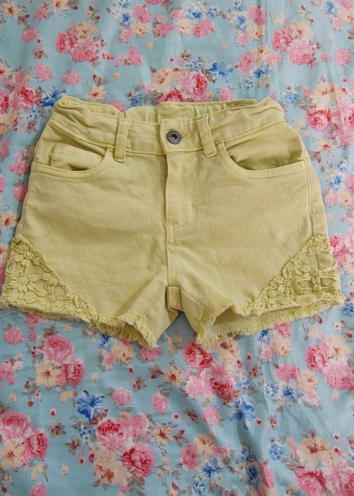 Yellow Solid Shorts (Size 5 to 6 Year)