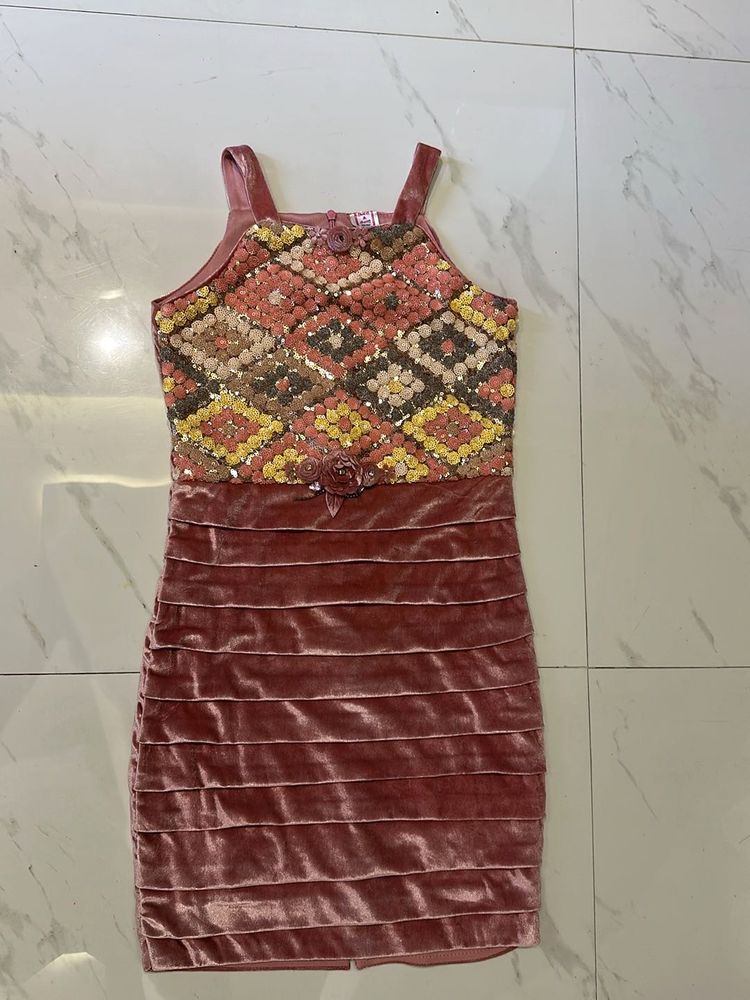 Girls Pink party dress