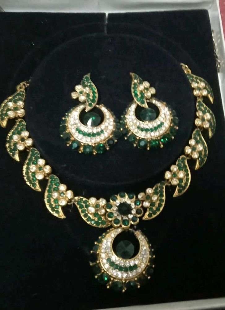 Emerald Green Jewelry Set 💚