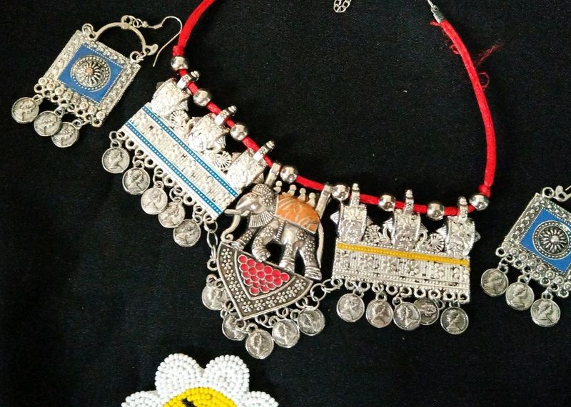 Elephant Design Oxodise Set With Earrings