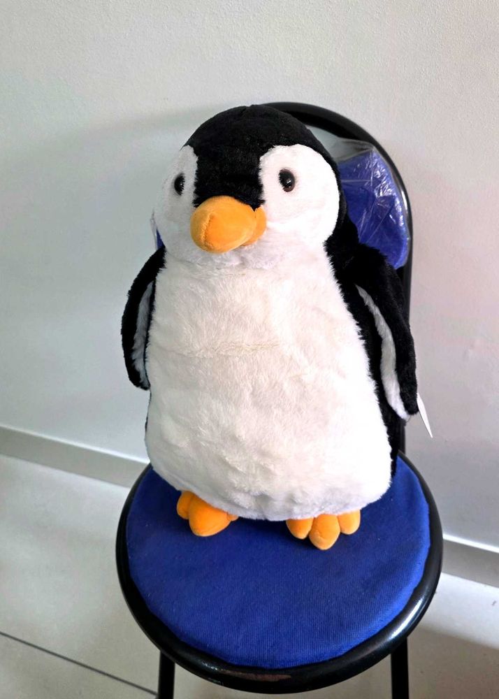 Cute Penguin Plush Toy