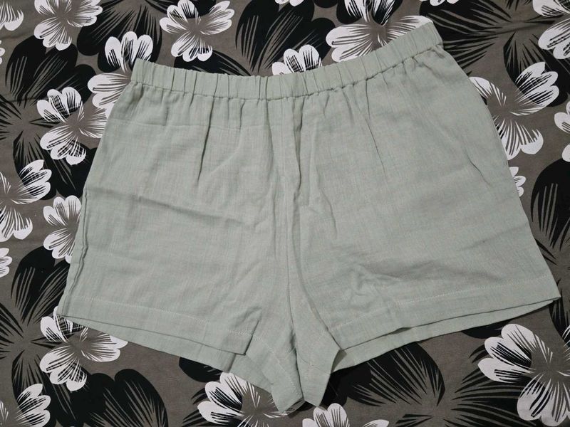 High Waist Green Shorts