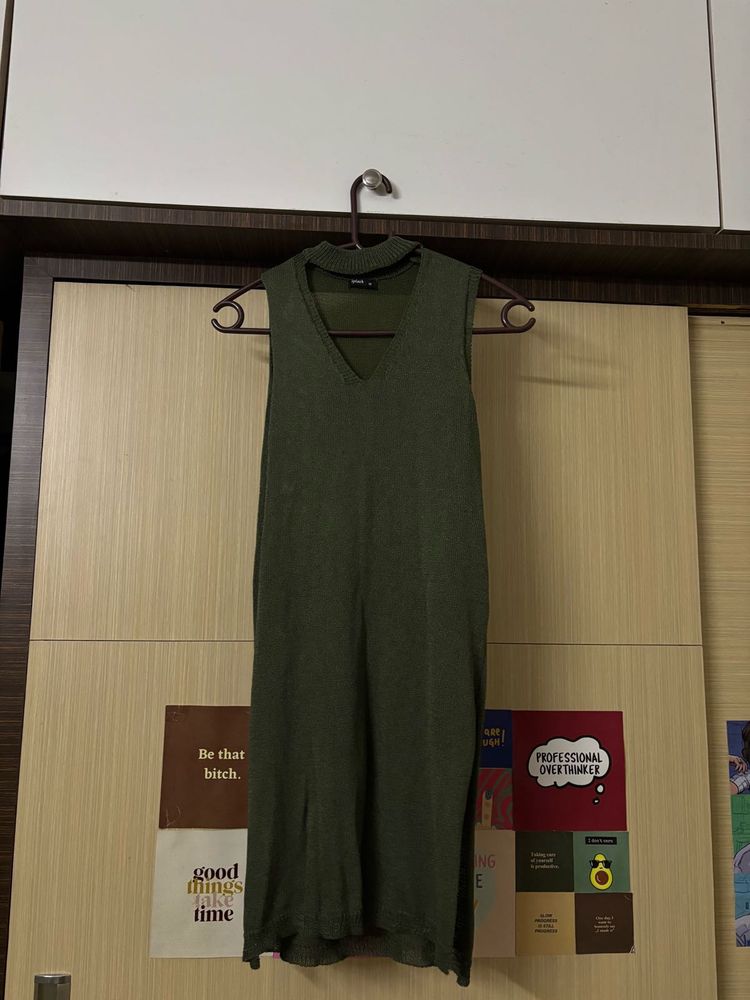 Olive Green Sleeveless top