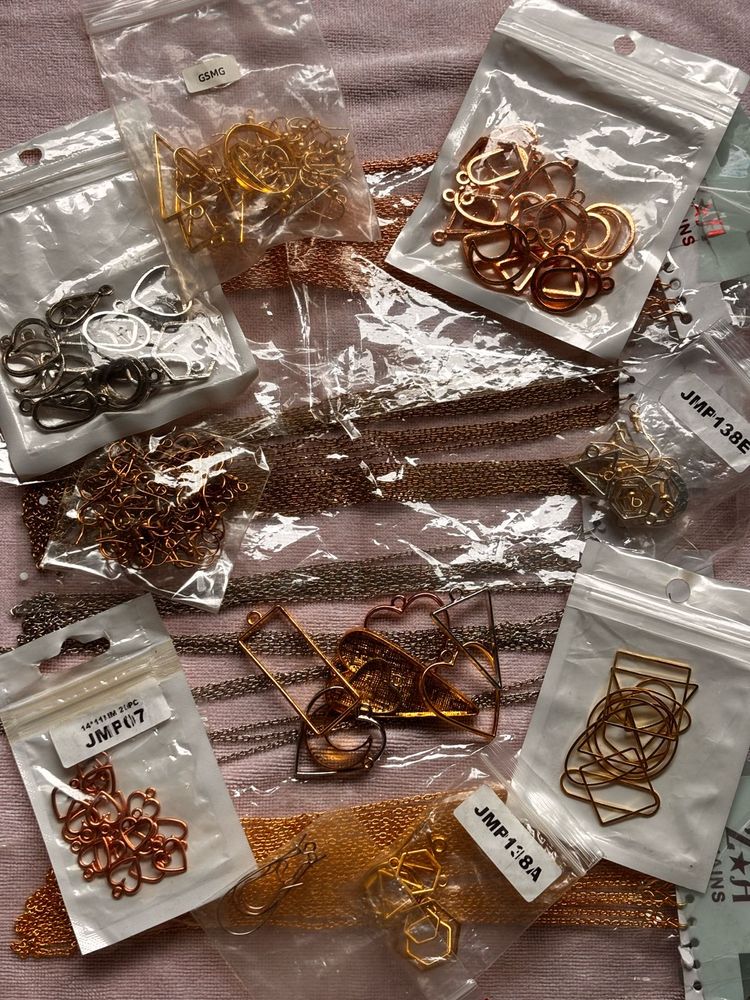 Bezels &amp; chains for Resin Art