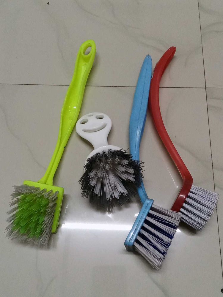 4 Cleaning Brush