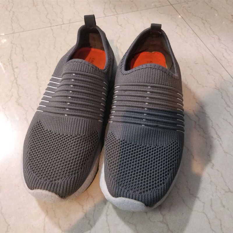 Grey Laceless Walking Shoes UK7