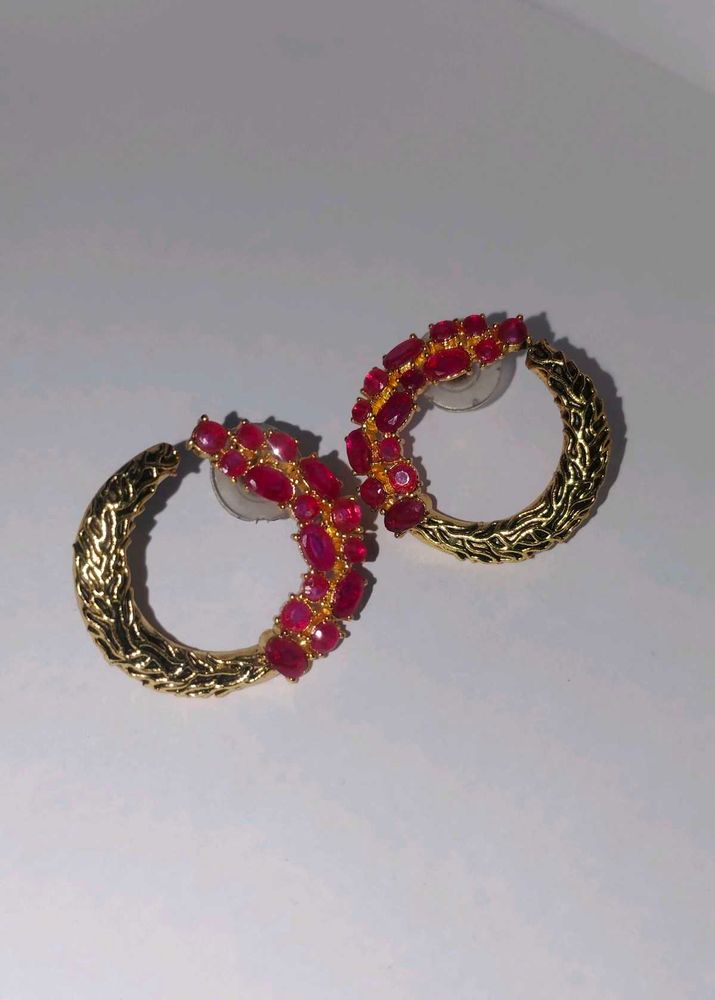 Gold &amp; Ruby Round Stud