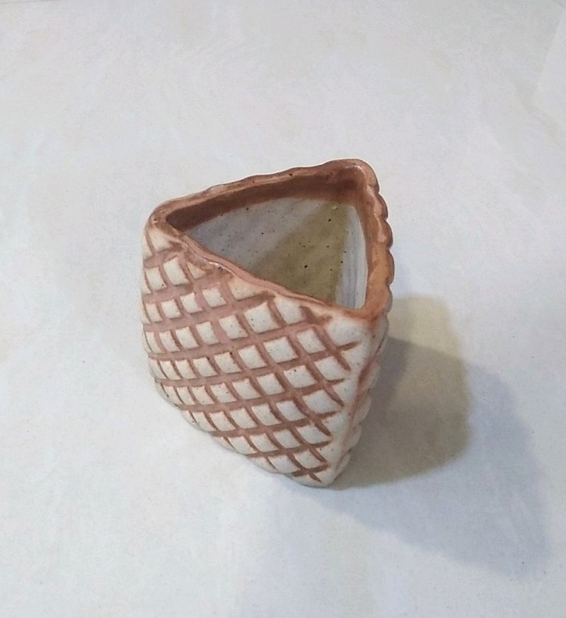 Pineapple Pattern Pot