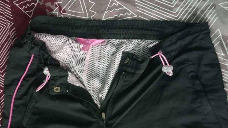 black trousers