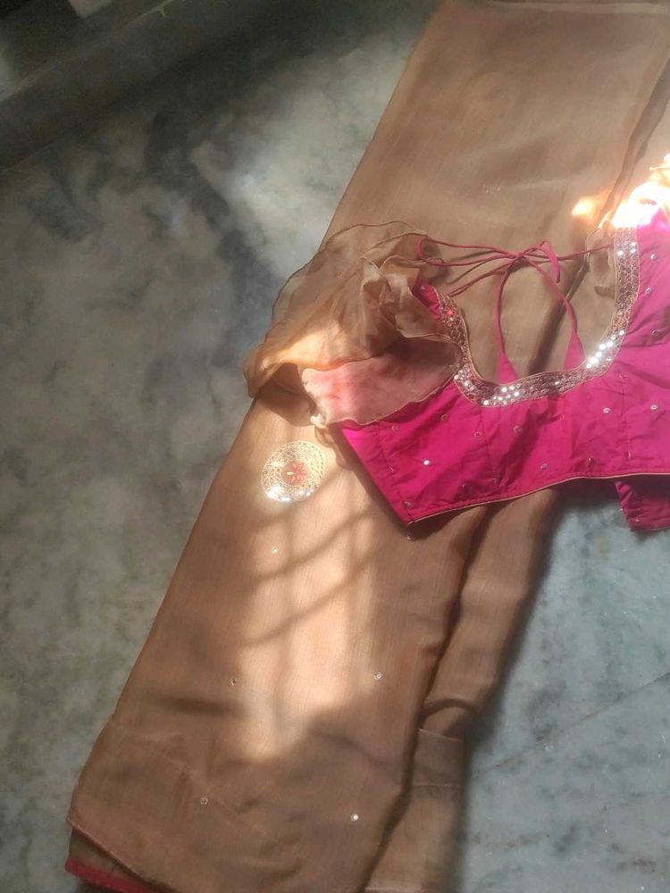 Elegant Saree with Blouse Piece