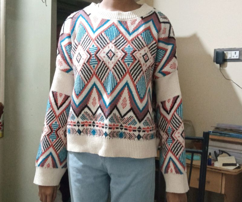 Urbanic Simplicity Pullover Sweater