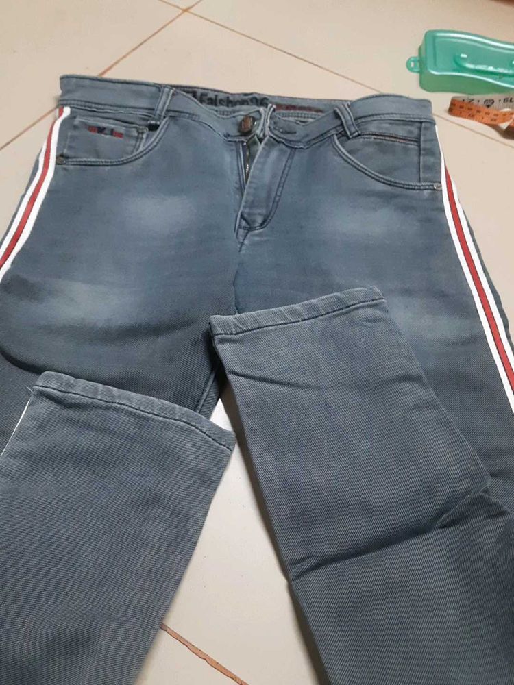 Boy Jeans