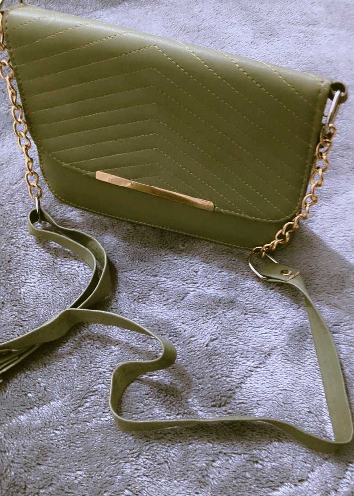 Olive Green Chain Crossbody Bag💖😍