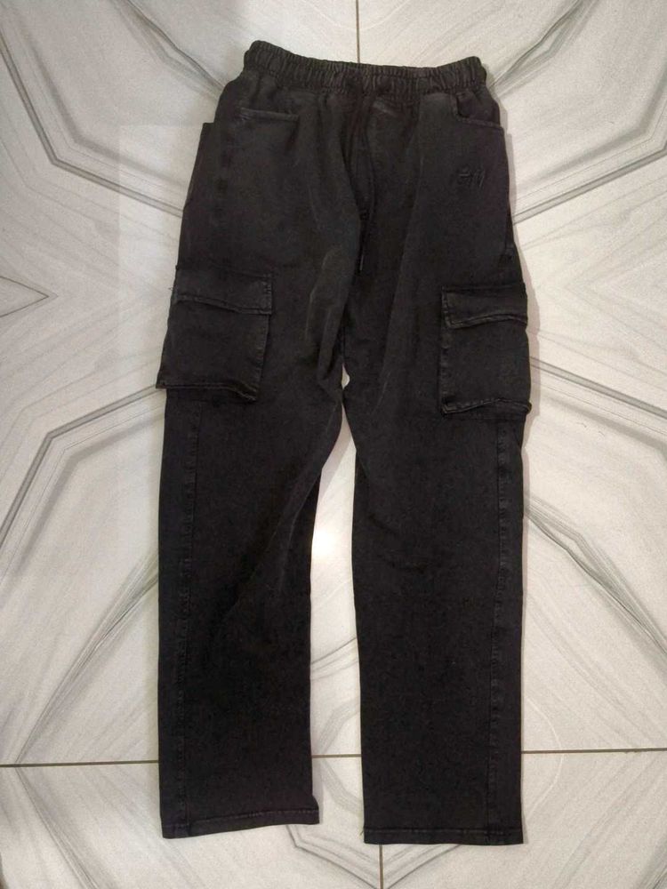 H&amp;M Cargo Bottom wear ⭐