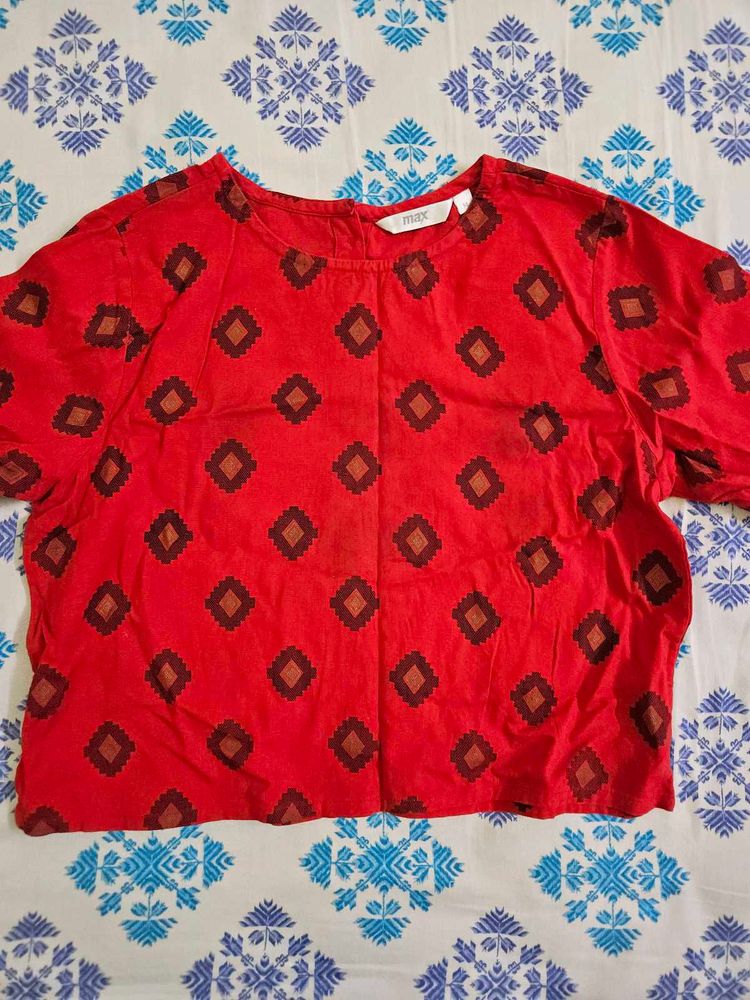 Red Diamond Pattern Crop Top