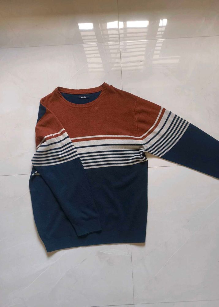 SWEATER • ZUDIO