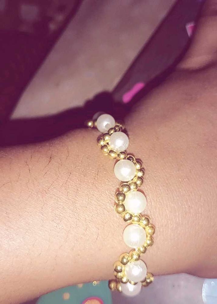 Pearl &amp; Gold Beaded Bracelet