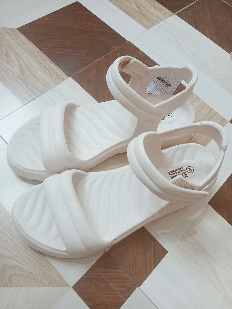 Zudio Biege Platform Sandles