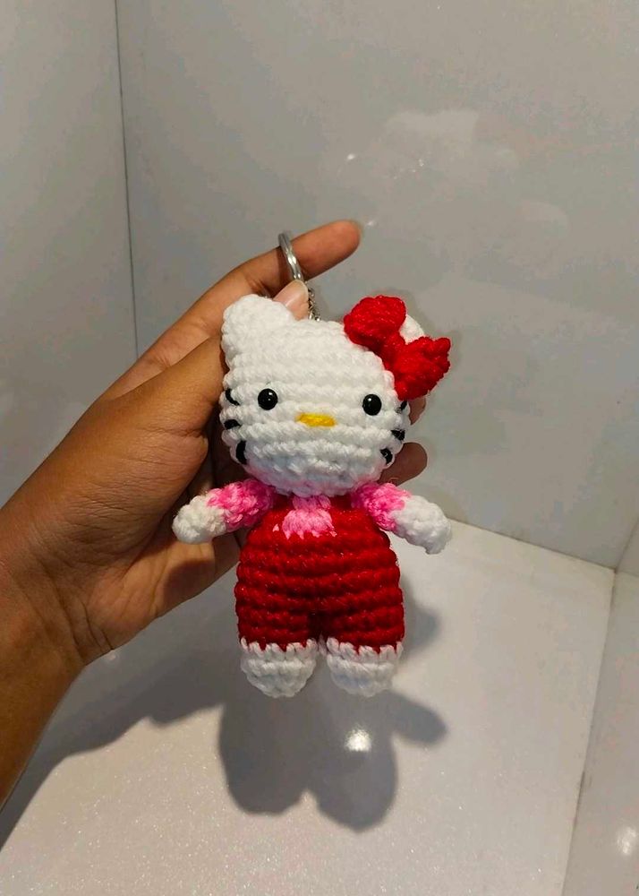 Crochet Hello Kitty Keychain 💕