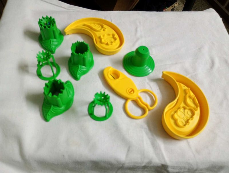 Play DOH
