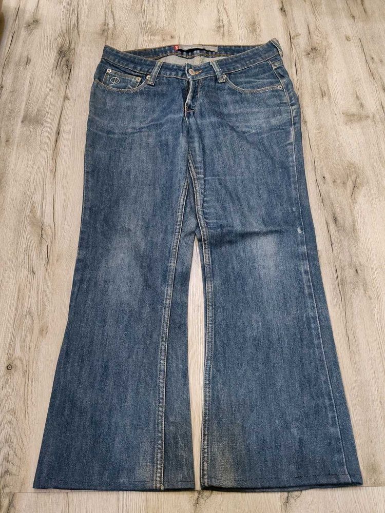 Sc9342 Levi&#39;s Bootcut Jeans Waist 32