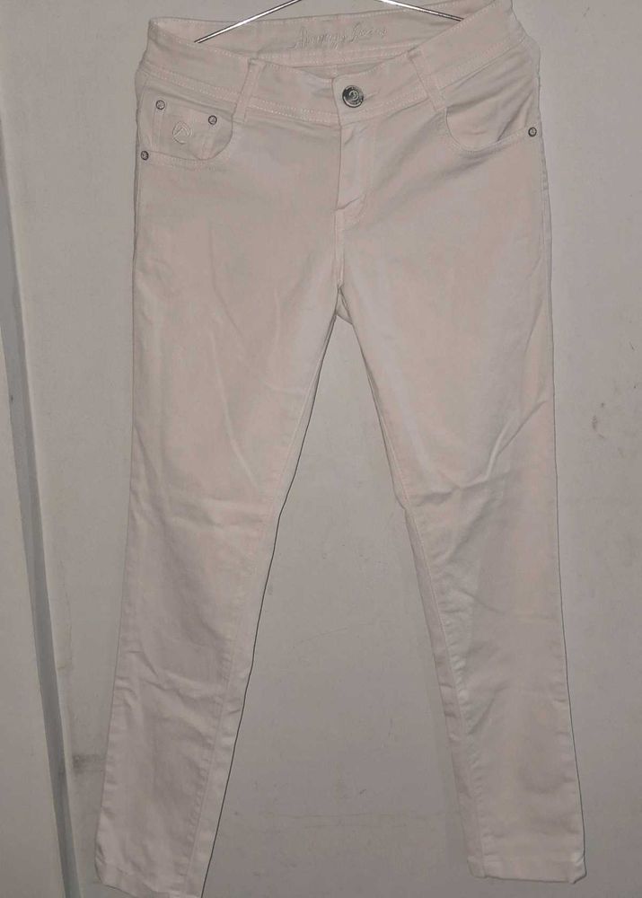 White Kandi Jeans - Size 28