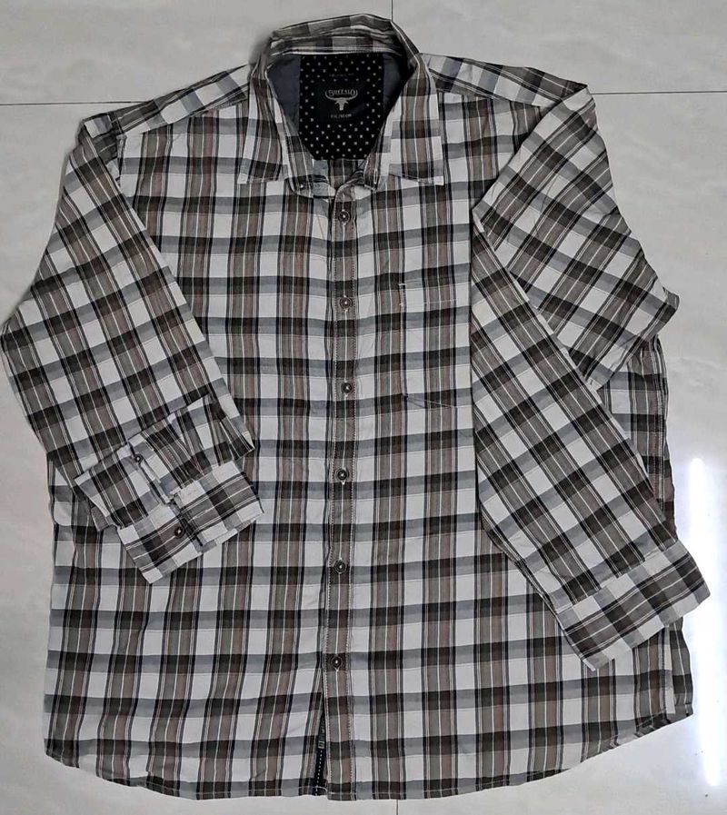 Men&#39;s Checkered Long Sleeve Shirt