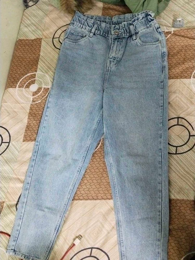 Light Wash Mom Jeans