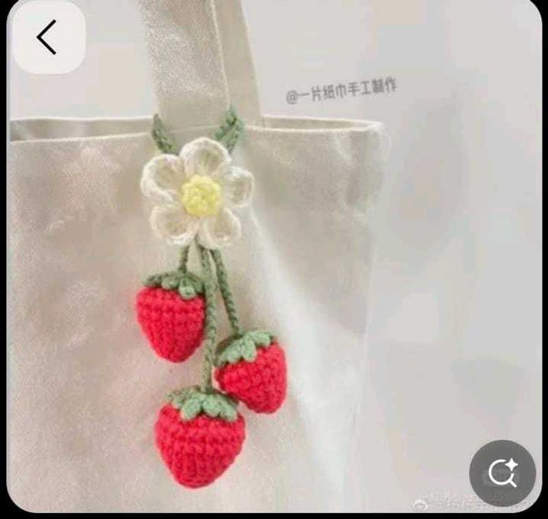 Daisy 🌼 And Strawberry 🍓 Charm🖐🏻