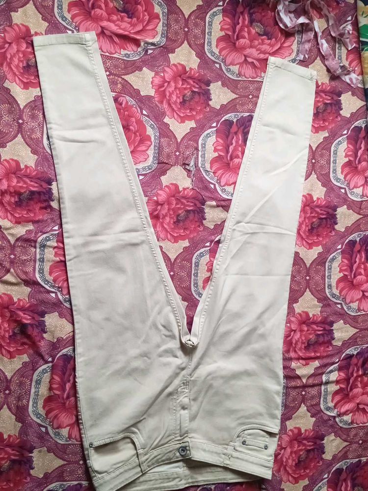 Beige Skinny Jeans