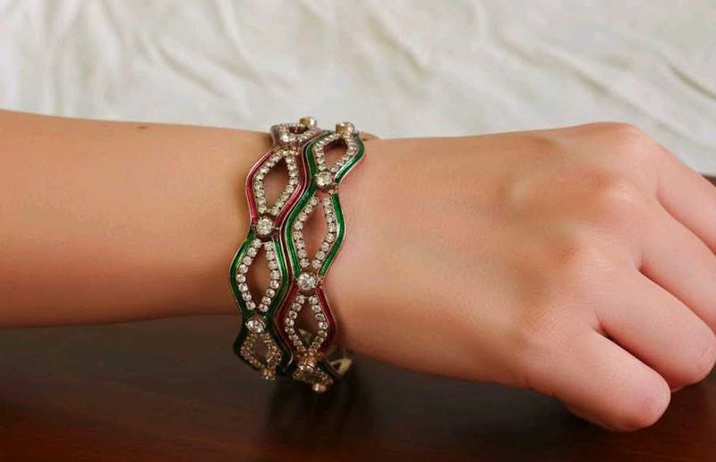Elegant Bangle Set