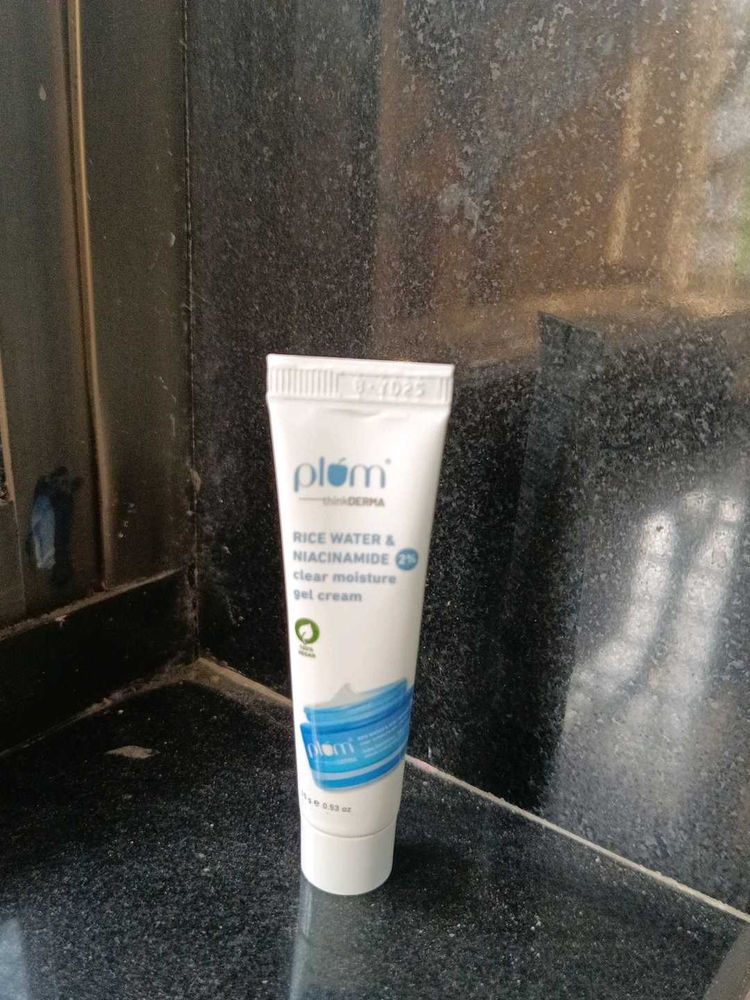 Plum Rice Water Gel Cream