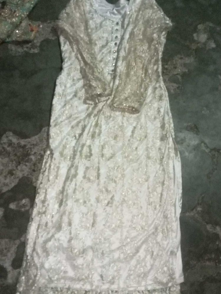 Elegant Embroidered Kurta