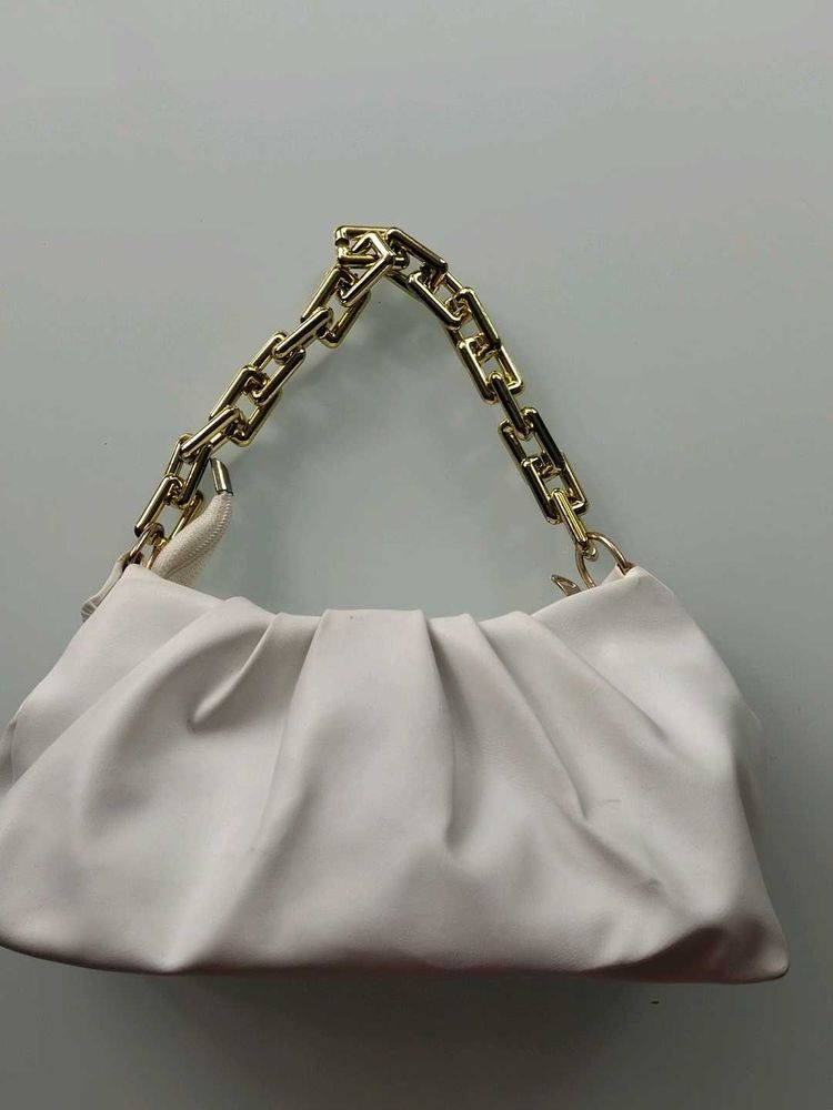Chic White Chain Handbag