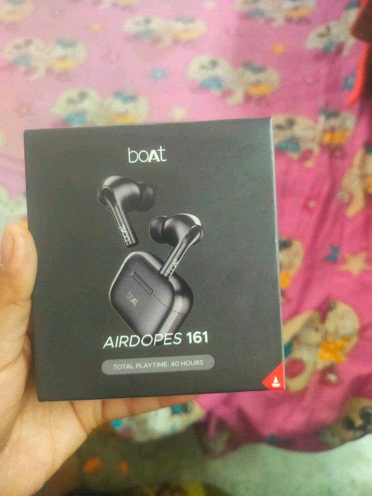 Brand New Boat Earbuds