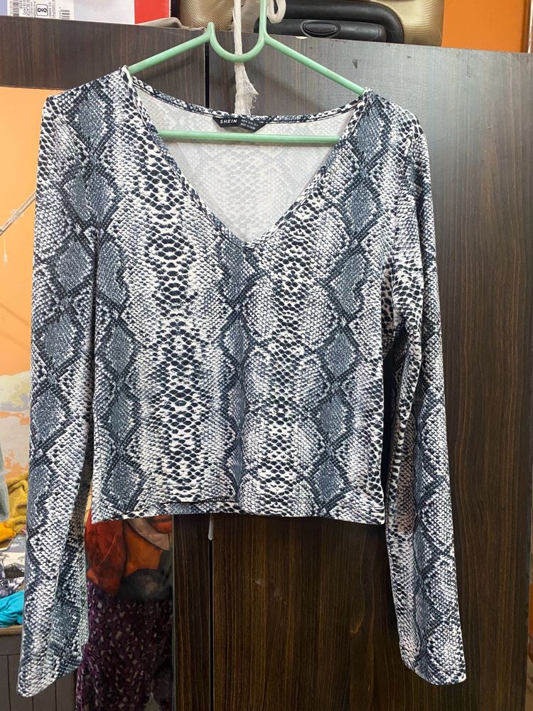 Shien Snake Pattern Crop Top
