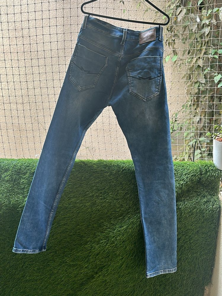 MUFTI brand classic blue Jeans Size 32 Stretchable