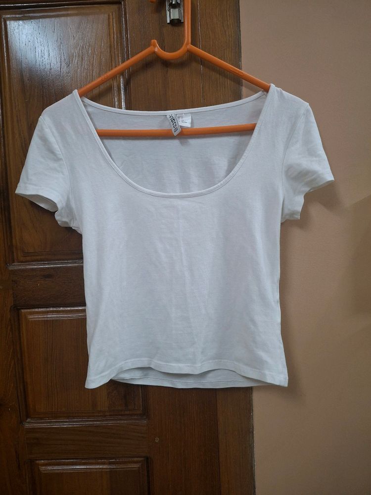 H&amp;M Divided White Crop Top