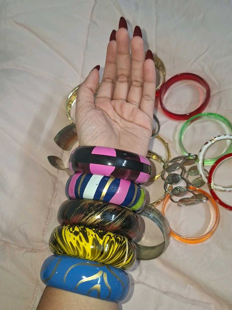 2000s Y2K pinterest bangles