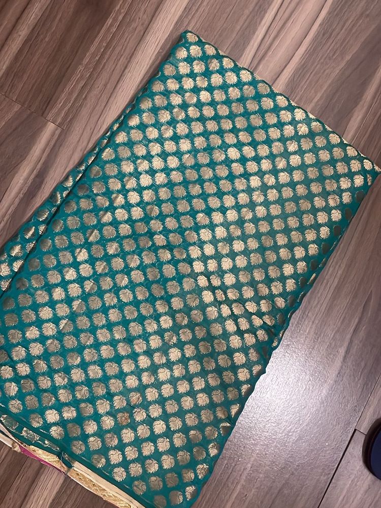 Saree With Blouse