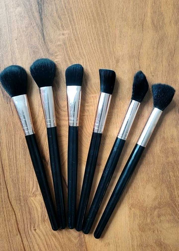 Makeup Brushes