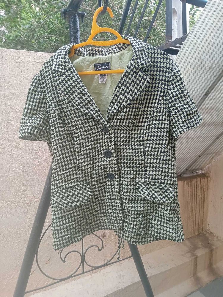 Houndstooth Short Sleeve Blazer