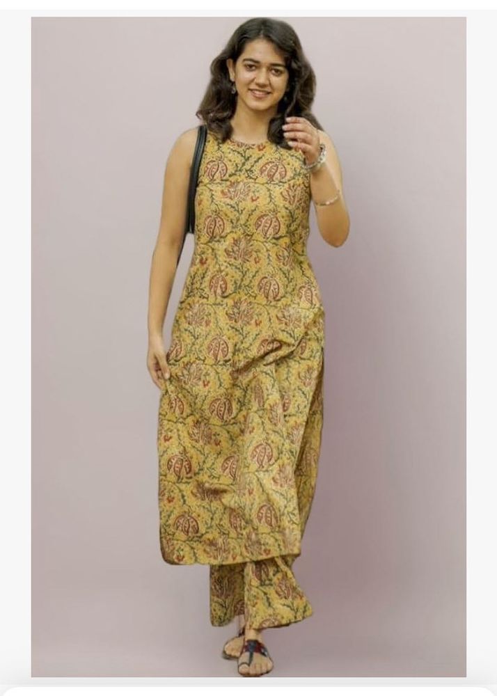 Elegant Floral Print Kurta Set