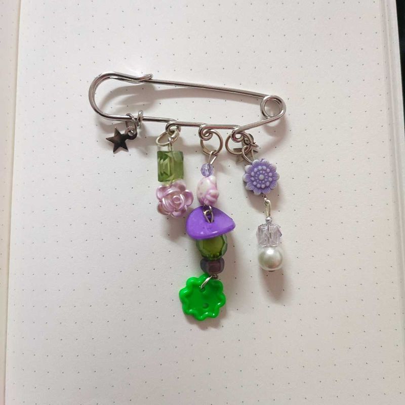 Purple Bag Pin Charm 🫐🌿