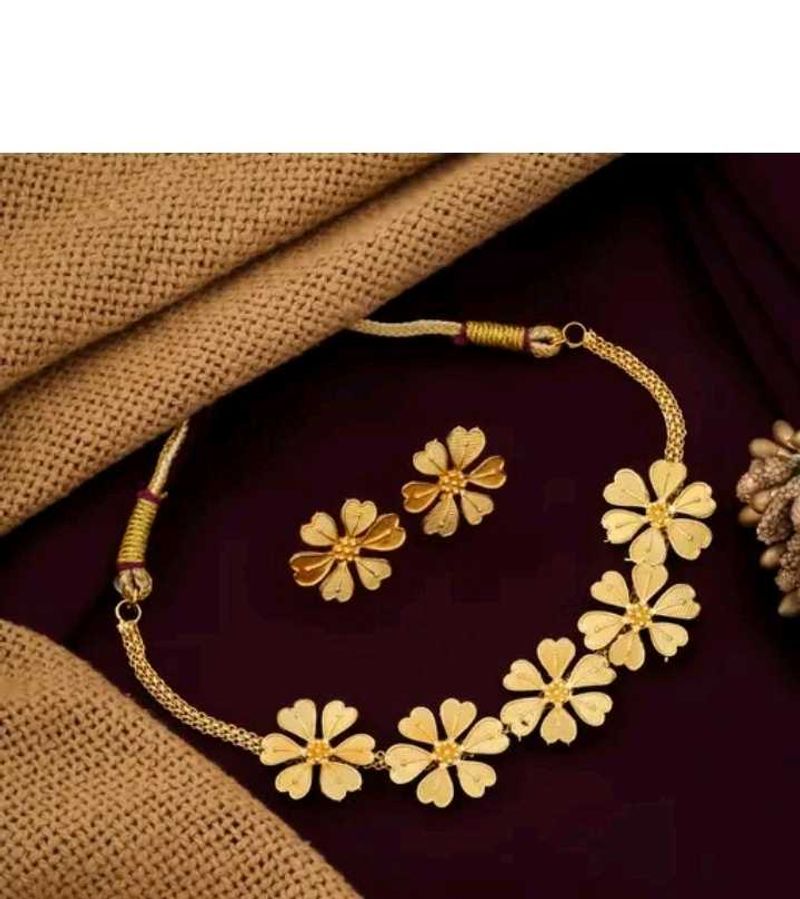 Gold-tone Flower Necklace &amp; Earring Set