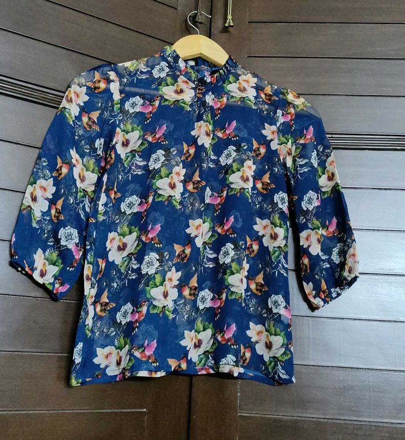 Fame Forever Girl Blue Floral Printed Top