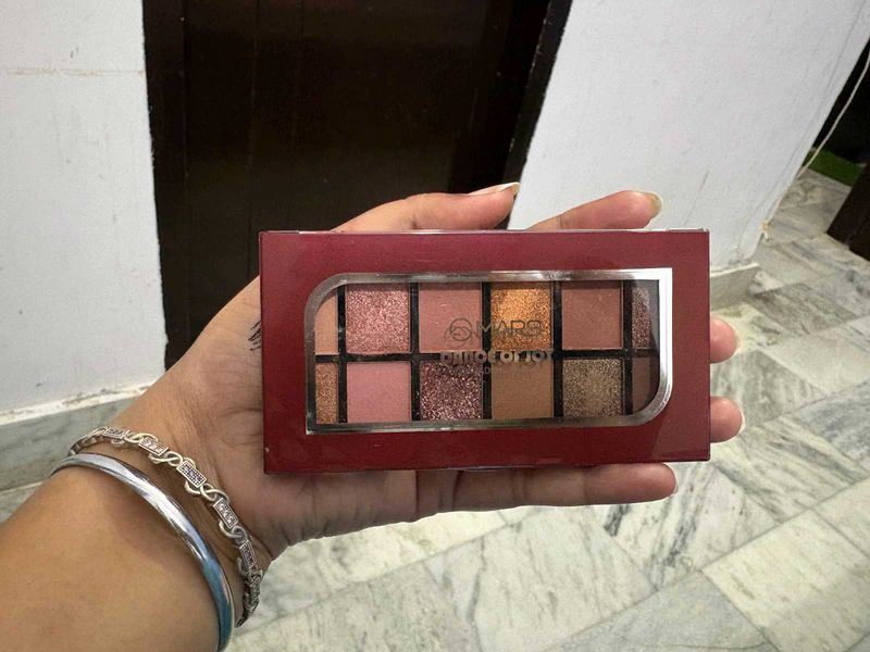 Mars Eyeshadow Palette
